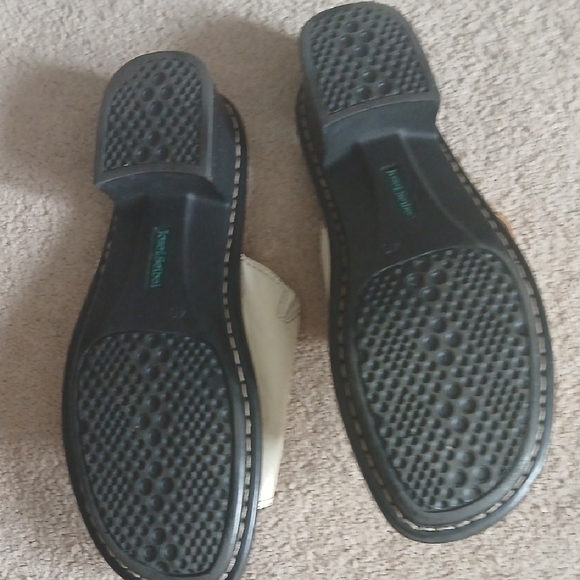 Josef Seibel Women's Cream and Brown Mules - Picture 3 of 12